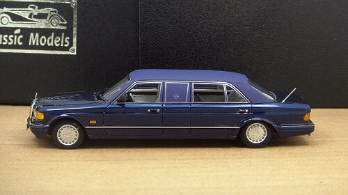 1/43 Mercedes - Benz W126 series 1000SEL Limousine 1986