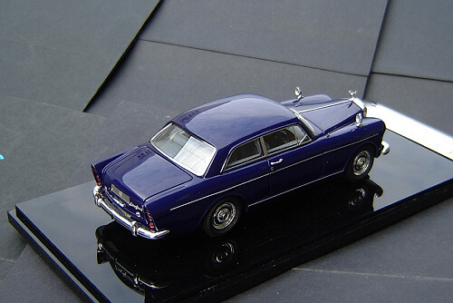 1/43 Rolls-Royce Silver Cloud III Limousine 1964